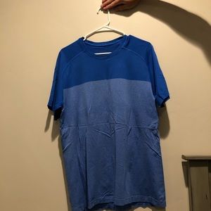 Lululemon workout top